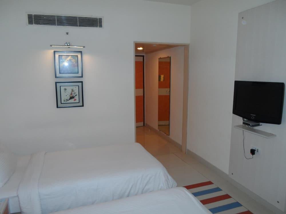 Aditya Hometel Hyderabad Exterior foto
