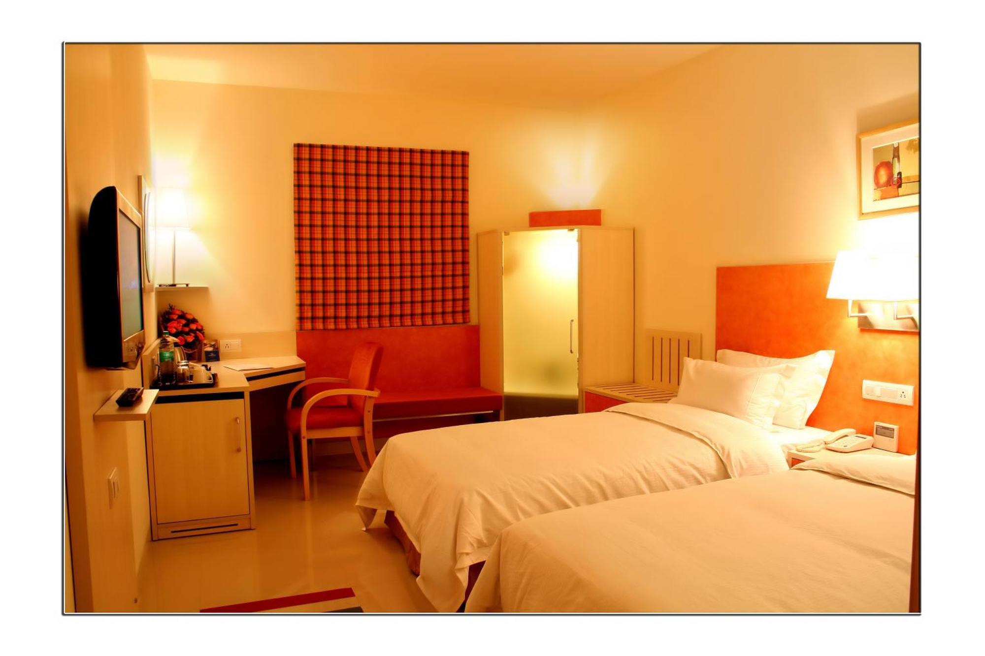 Aditya Hometel Hyderabad Zimmer foto